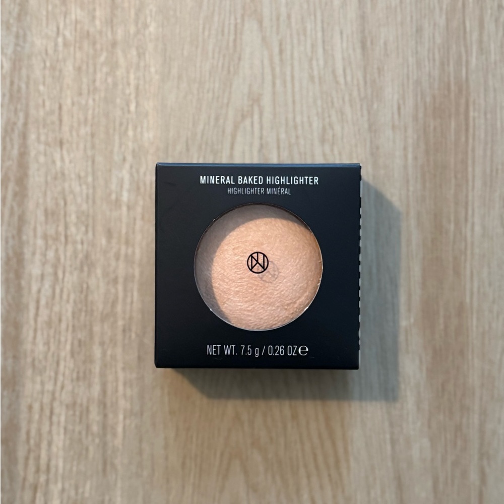 Il Makiage Terracotta Baked Highlighter - Halo